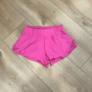 Lululemon Hotty hot shorts!